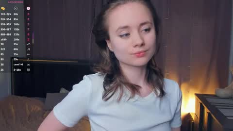 Snapshot of bunnyvice chatting on April 10, 7:51 pm Lizy online show from April 10, 7:51 pm