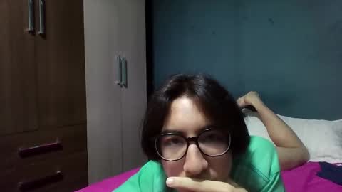 Bunny Wang online show from December 16, 4:39 am