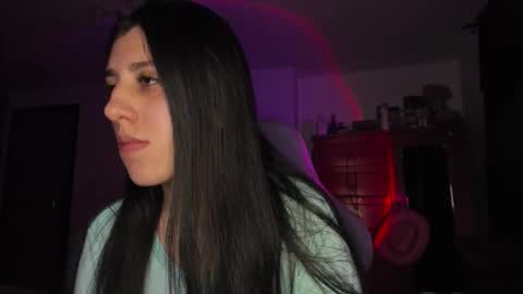 Snapshot of bunnyy09 chatting on September 29, 2:06 am Jess online show from September 29, 2:06 am