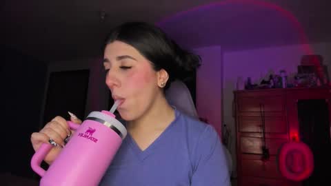 Snapshot of bunnyy09 chatting on October 10, 3:05 am Jess online show from October 10, 3:05 am