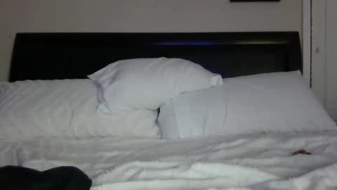 Iam King online show from November 9, 4:00 am