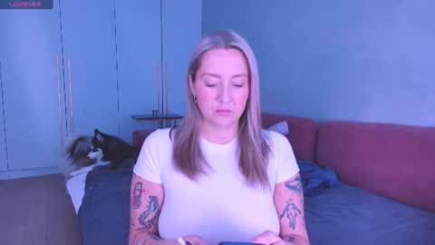 Lissa online show from July 5, 4:36 pm