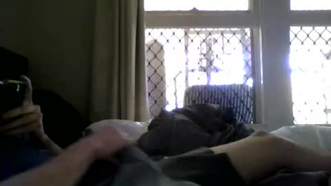 burnttoast04 online show from March 6, 1:24 am