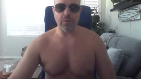 Snapshot of busetter chatting on March 16, 7:07 pm Rubin Me Cock online show from March 16, 7:07 pm