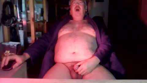 Snapshot of busibaer666 chatting on January 10, 1:32 am busi online show from January 10, 1:32 am