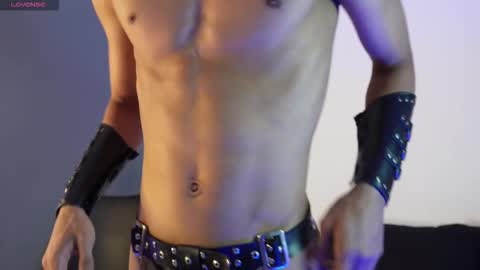 Snapshot of busterspinter chatting on October 15, 4:51 pm Buster independent model online show from October 15, 4:51 pm