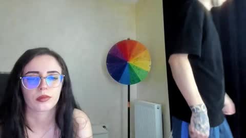 Snapshot of bustvee chatting on December 22, 9:23 pm Max Andrea online show from December 22, 9:23 pm