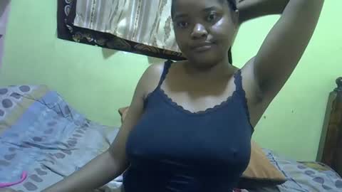 busty kenzi online show from December 24, 12:33 am