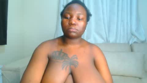 Snapshot of busty_mellons69 chatting on February 8, 3:04 pm busty_mellons69 online show from February 8, 3:04 pm