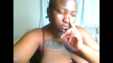 Snapshot of busty_mellons69 chatting on February 15, 8:24 am busty_mellons69 online show from February 15, 8:24 am