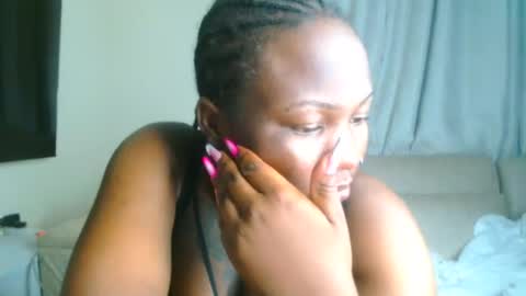 Snapshot of busty_mellons69 chatting on February 20, 1:13 am busty_mellons69 online show from February 20, 1:13 am