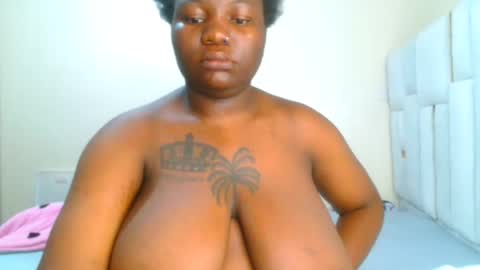 Snapshot of busty_mellons69 chatting on March 3, 9:15 am busty_mellons69 online show from March 3, 9:15 am