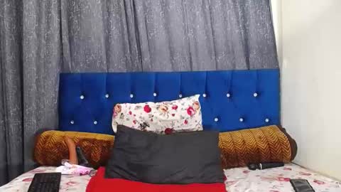 bustybmwx online show from October 26, 6:08 am