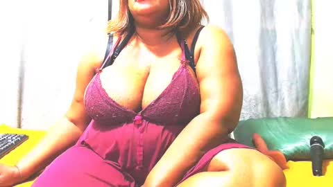 bustymaturestepmum online show from April 29, 4:16 am