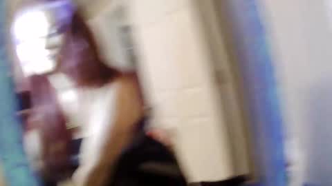 busybee83 online show from November 9, 12:31 am