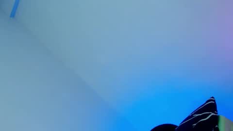 J E N online show from February 24, 4:49 pm