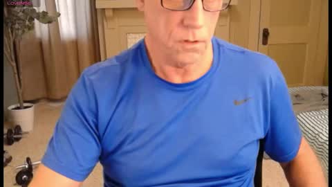 Miles online show from November 11, 7:36 pm