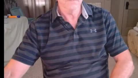 Snapshot of buttnakedfun954737 chatting on July 20, 12:18 pm Miles online show from July 20, 12:18 pm