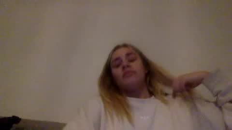 Khaleesiiiii online show from December 14, 12:49 am