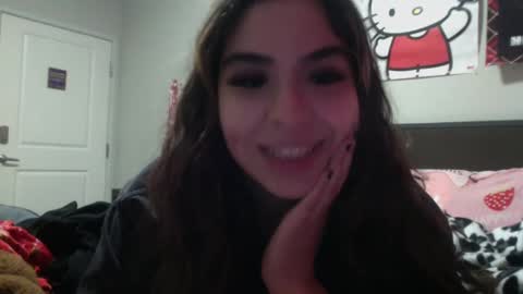 mia online show from March 11, 6:32 am