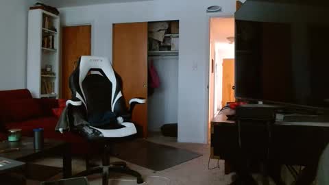 Snapshot of bwall1425 chatting on February 5, 8:46 pm bwall1425 online show from February 5, 8:46 pm