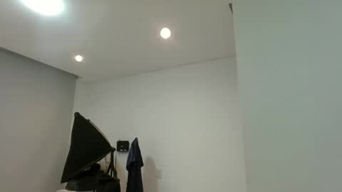 salome online show from November 22, 4:22 am