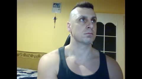 Snapshot of bzykacz1988 chatting on February 15, 1:02 am bzykacz1988 online show from February 15, 1:02 am