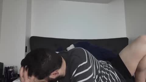 Snapshot of c2cmee chatting on December 7, 5:37 am c2cmee online show from December 7, 5:37 am