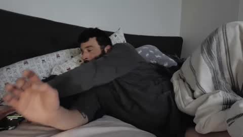 Snapshot of c2cmee chatting on December 27, 11:21 pm c2cmee online show from December 27, 11:21 pm