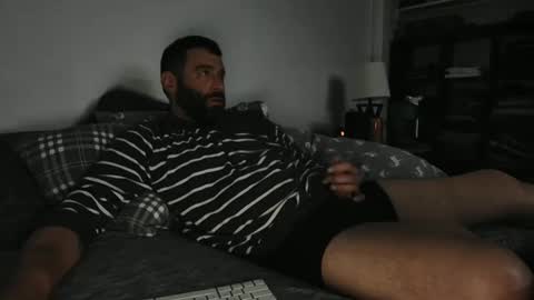 Snapshot of c2cmee chatting on October 15, 1:11 pm c2cmee online show from October 15, 1:11 pm