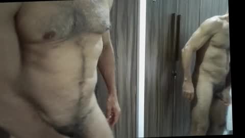 Snapshot of c4pt_iv4n0v chatting on March 2, 12:31 am Ivan Iv4n0v online show from March 2, 12:31 am