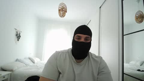 Snapshot of c66752837 chatting on May 13, 8:34 am clark kent online show from May 13, 8:34 am