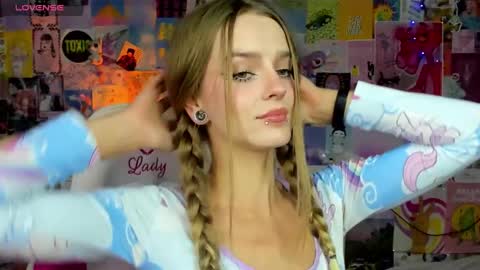 Emily  online show from September 24, 6:33 pm