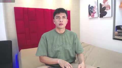 Snapshot of cady_hot chatting on October 15, 8:42 pm Cady online show from October 15, 8:42 pm