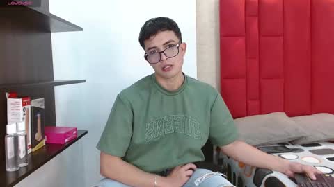 Snapshot of cady_hot chatting on November 7, 8:20 pm Cady online show from November 7, 8:20 pm