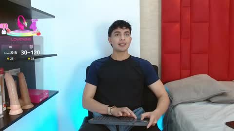 Snapshot of cady_hot chatting on November 15, 8:27 pm Cady online show from November 15, 8:27 pm