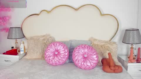 Cahitlin  online show from October 21, 5:41 am