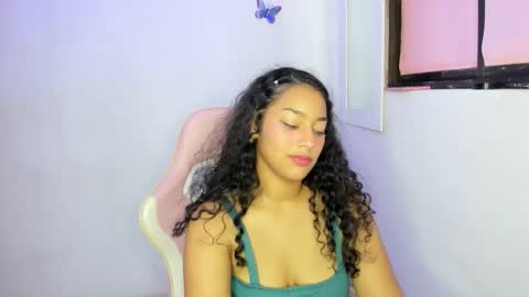 cailyn_dolls_ online show from November 15, 5:31 pm