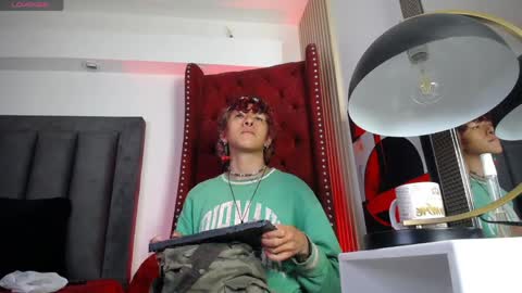 Cain  online show from April 11, 3:44 am