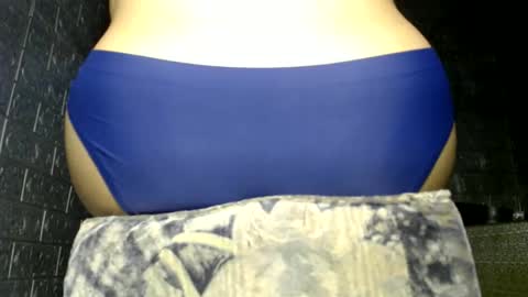 Snapshot of caitessa_bellemoir chatting on June 9, 1:45 pm caitessa_bellemoir online show from June 9, 1:45 pm