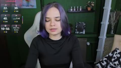 Gina online show from December 17, 9:59 am