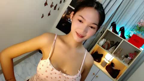 Snapshot of caitlin_x chatting on June 26, 10:58 pm caitlin online show from June 26, 10:58 pm