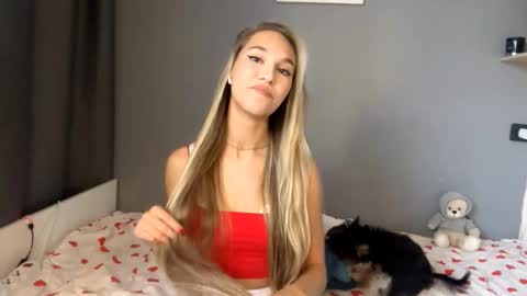 Snapshot of caitlinmorgenroth chatting on October 20, 8:37 am Kate online show from October 20, 8:37 am