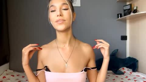 Snapshot of caitlinmorgenroth chatting on October 22, 8:03 am Kate online show from October 22, 8:03 am