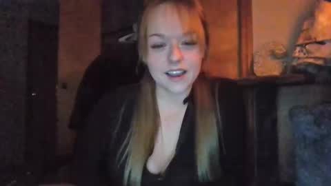Caity online show from November 14, 3:27 am