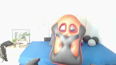 Snapshot of caius_fox chatting on January 15, 11:26 am caius online show from January 15, 11:26 am