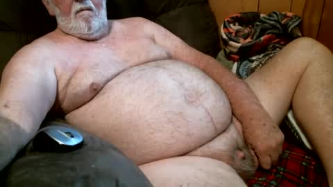 Snapshot of cajungrey75 chatting on January 18, 5:26 pm cajungrey online show from January 18, 5:26 pm