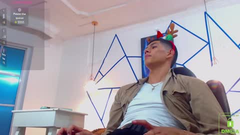 Snapshot of calavalerio chatting on December 23, 9:51 pm Valerio online show from December 23, 9:51 pm