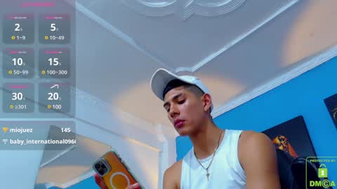 Snapshot of calavalerio chatting on January 10, 11:08 pm Valerio online show from January 10, 11:08 pm