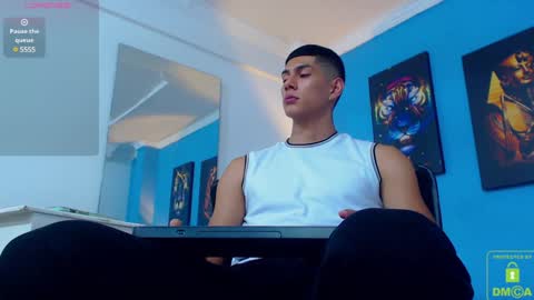 Snapshot of calavalerio chatting on January 17, 8:33 pm Valerio online show from January 17, 8:33 pm